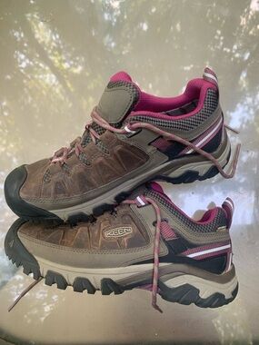 Keen Targhee III Waterproof Hiking Shoes